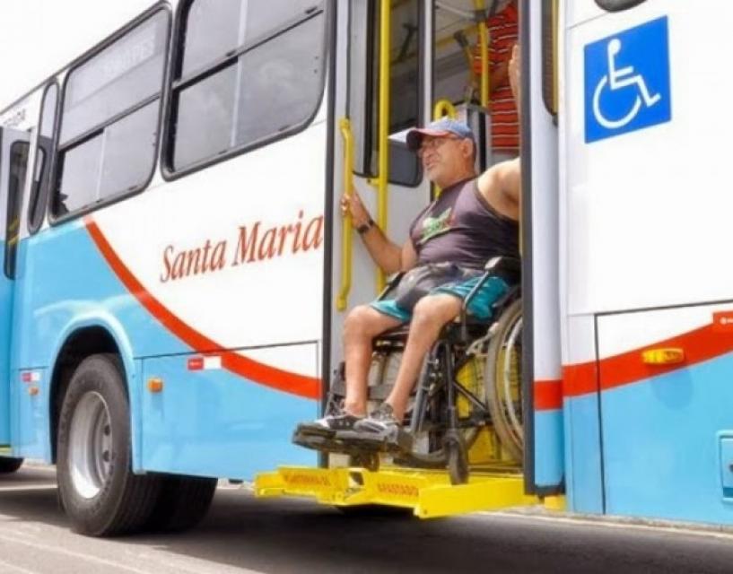 Pessoas com deficiência têm direito a acessar gratuitamente transportes públicos, em João Pessoa